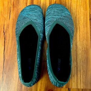 NWOT Xero Phoenix Flat Sz 10.5